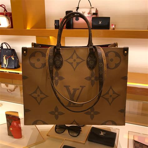 louis vuitton on the go review